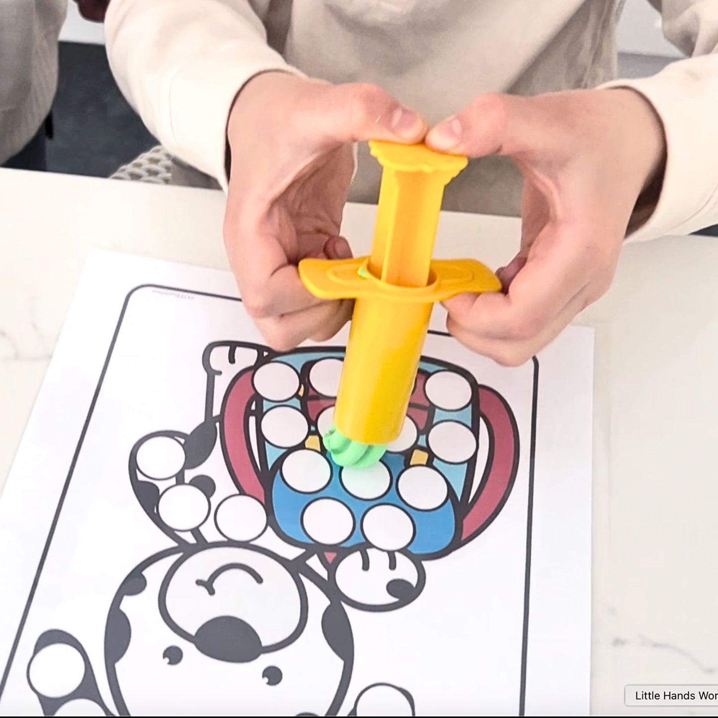 LITTLE HANDS WORKOUT CLUB